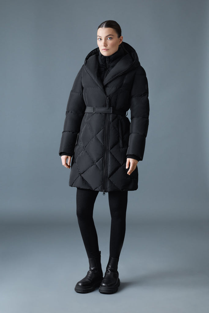 Doudoune Peak Performance NEUVE Taille 140cm (Neuf avec emballage d Doudoune Peak Performance NEUVE Taille 140cm (Neuf avec emballage d