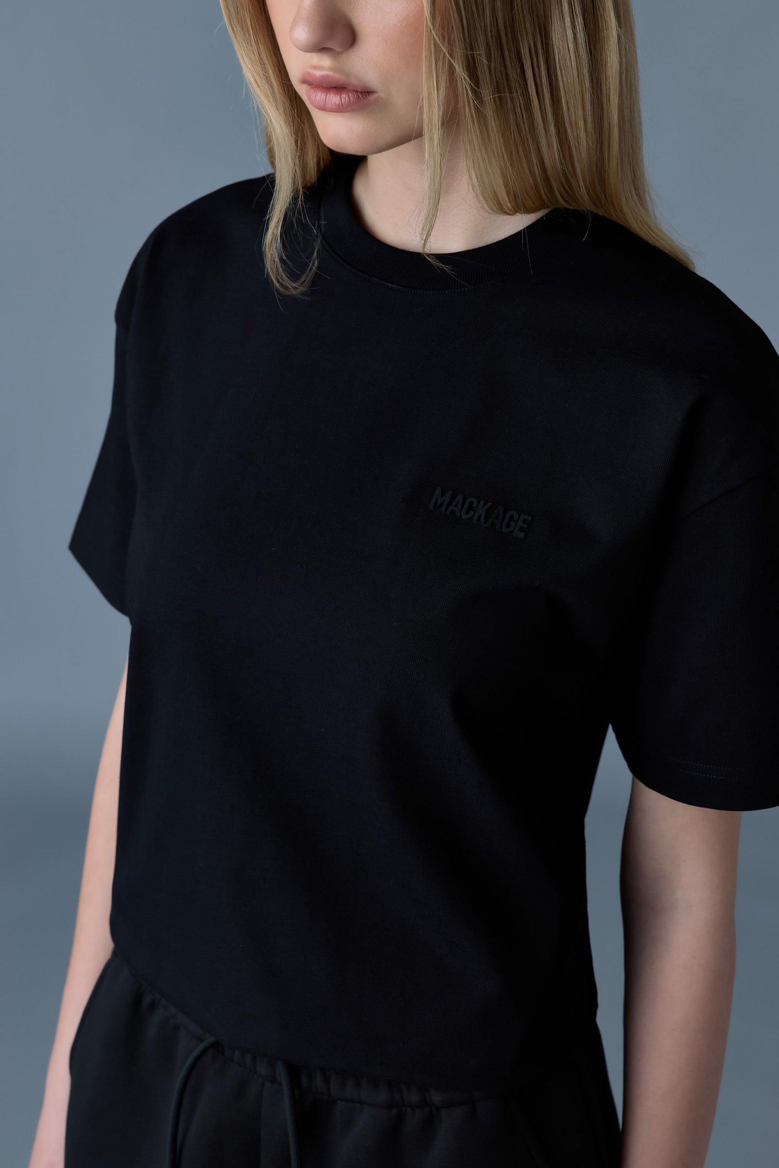 Tee-R, tee-shirt with mackage silicone logo | Mackage® EU