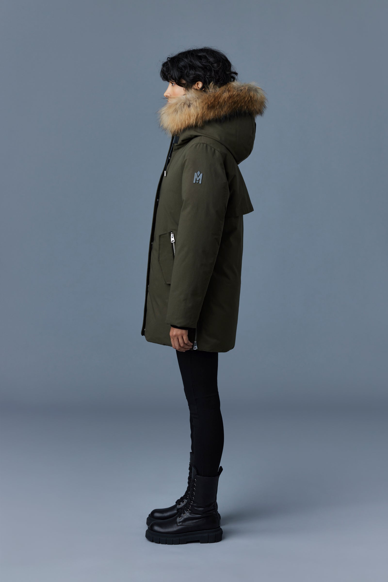Kinslee, 2-in-1 oversized down parka with bib and natural fur for ladies |  Mackage® EU