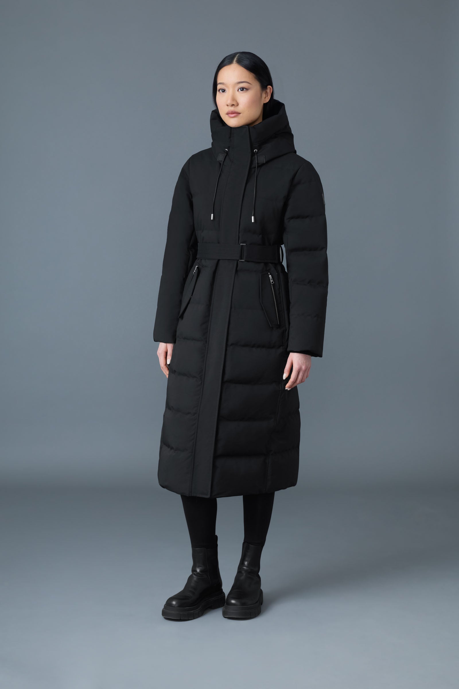 日本未発売！美品Mackageマッカージュ Shyla-NF Shyla, 2-in-1 down coat with removable bib for ladies | Mackage® EU